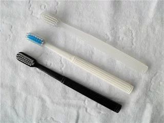 酒店牙刷豈止不消毒 磨毛率不達標，牙膏菌落也超標的衛(wèi)生隱患